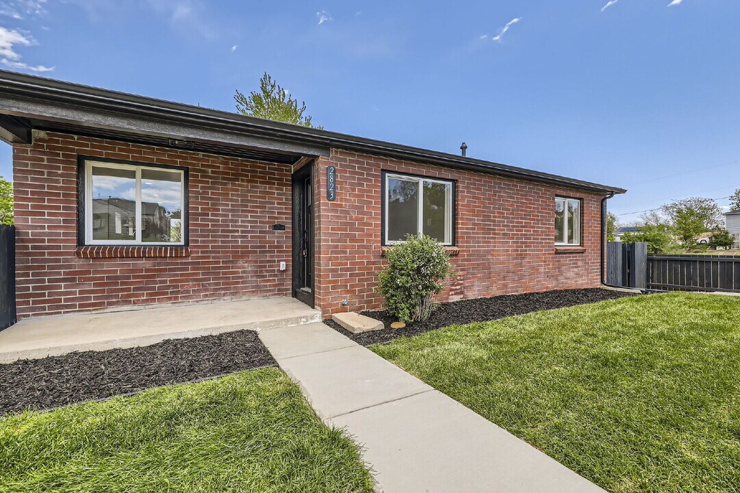 2823 W Archer Pl in Denver, CO - Building Photo