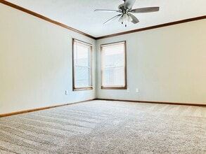 1811 Commanche Ct in Junction City, KS - Building Photo - Building Photo