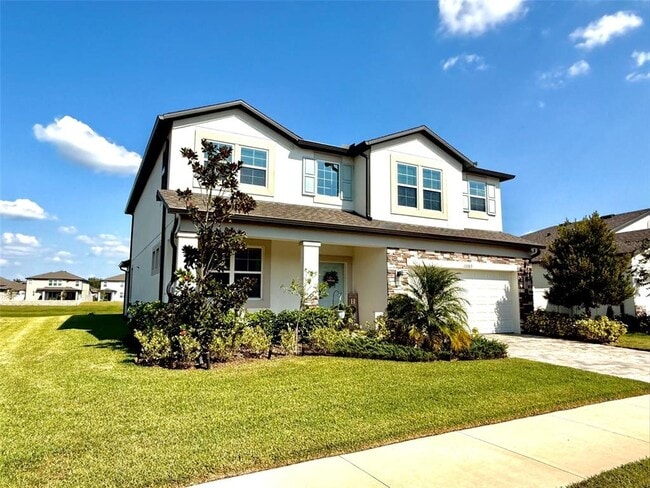 12189 Nouveau Ave in Spring Hill, FL - Building Photo - Building Photo