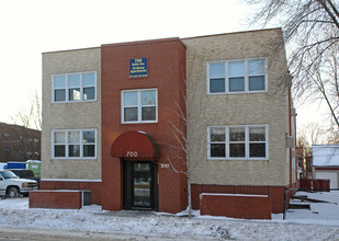 Tri-Stone Apartments in St. Paul, MN - Building Photo - Building Photo