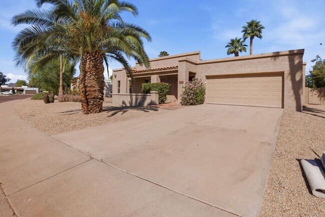 8520 E San Jacinto Dr in Scottsdale, AZ - Building Photo - Building Photo