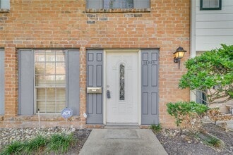 14228 Misty Meadow Ln in Houston, TX - Building Photo - Building Photo