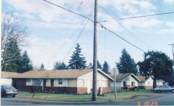 6413-6425 93rd St SW in Lakewood, WA - Building Photo