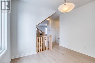 849 Tea Landing in Milton, ON - Building Photo - Building Photo