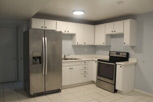 12900 S 2200 W in Riverton, UT - Building Photo