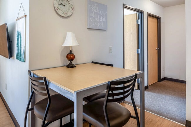 Vue Campus Student Apartments in Fond du Lac, WI - Building Photo - Building Photo