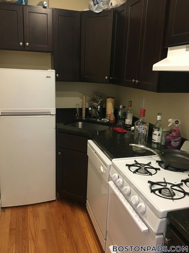 1189 Commonwealth Ave