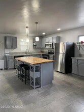 9412 E Deer Trail Pl in Tucson, AZ - Building Photo - Building Photo