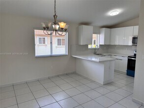 17354 NW 74th Ave in Hialeah, FL - Building Photo - Building Photo
