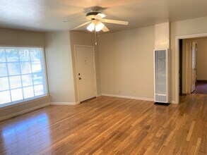 337 W 1st Ave in Chico, CA - Building Photo - Building Photo