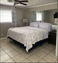 303 S 17th St in Nederland, TX - Building Photo - Building Photo