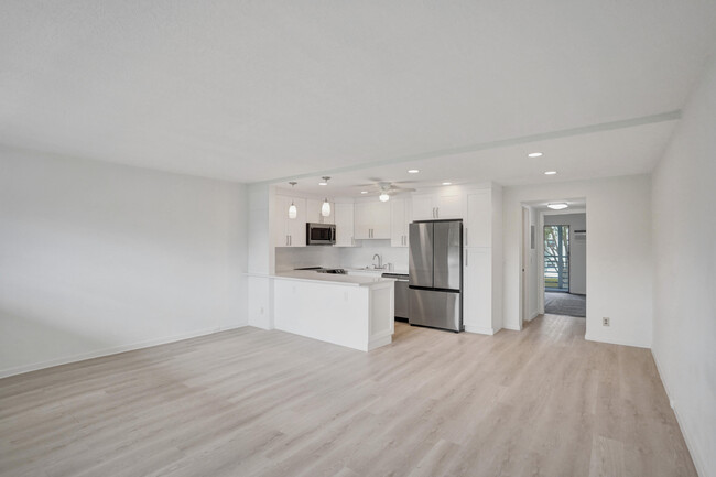 317 Brighton H in Boca Raton, FL - Building Photo - Building Photo
