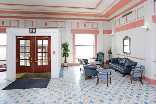 The Davenport in Davenport, IA - Building Photo - Interior Photo