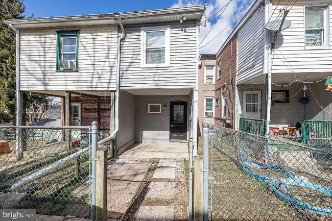 property at 2 Bantle Row