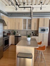 1360 Walnut St, Unit 213 in Boulder, CO - Foto de edificio - Building Photo