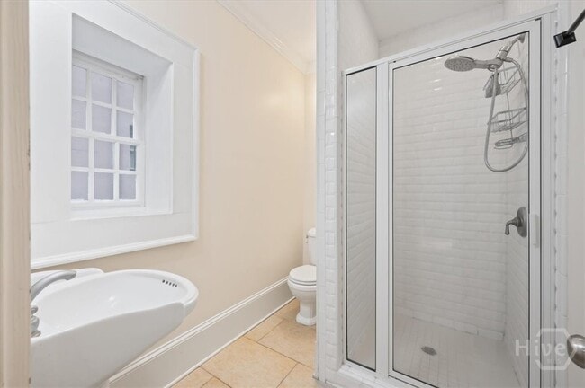 property at 205 W Huntingdon St