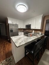 11 Old Lewiston Rd, Unit Apartment A in Gardiner, ME - Building Photo - Building Photo