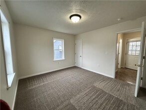 128 S 13th St in Weirton, WV - Building Photo - Building Photo