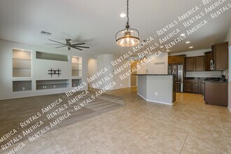 5653 W Valor Way in Florence, AZ - Building Photo - Building Photo