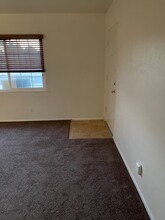 313 Bond St, Unit 315 in Redlands, CA - Building Photo - Building Photo