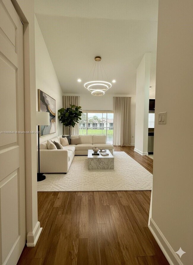 property at 4202 Glenmoor Dr