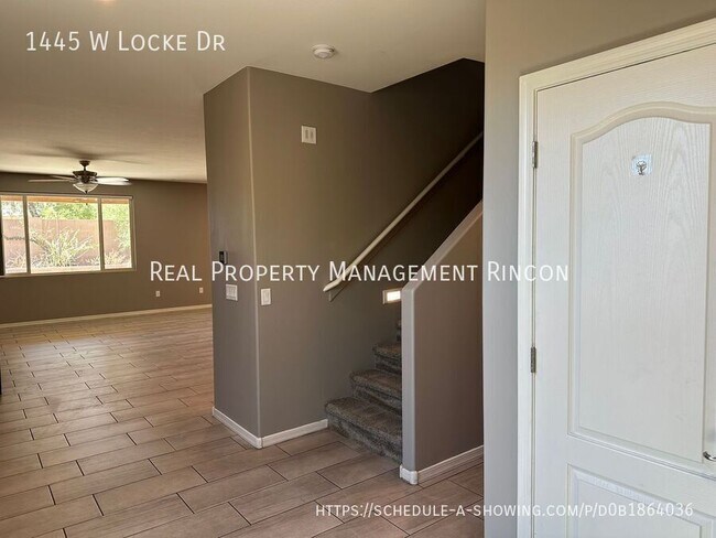1445 W Locke Dr in Tucson, AZ - Building Photo - Building Photo