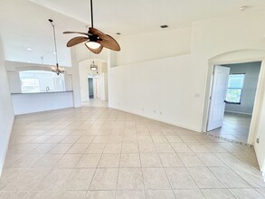 8476 Ibis Cove Cir in Naples, FL - Building Photo - Building Photo