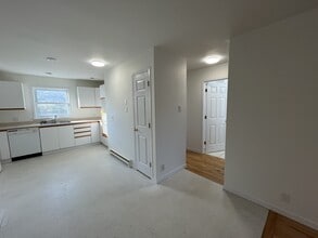 250 Ellerdale St in Saint John, NB - Building Photo - Building Photo