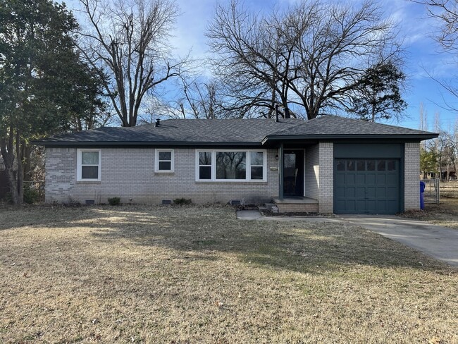 property at 616 Sherwood Dr