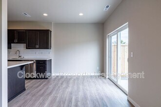 118 Tacoma Ct NW in Orting, WA - Building Photo - Building Photo