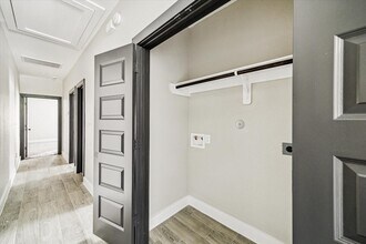 301 Owens St in Houston, TX - Building Photo - Building Photo