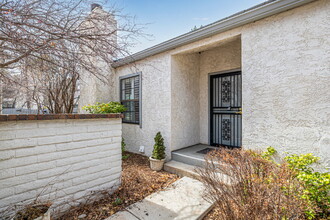 7762 E Iowa Ave in Denver, CO - Building Photo - Building Photo