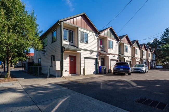 2982 SE 122nd Ave in Portland, OR - Building Photo - Building Photo