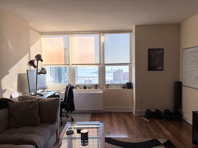 88 Morgan St in Jersey City, NJ - Building Photo - Building Photo