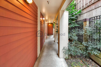 515 1st Ave W in Seattle, WA - Building Photo - Building Photo