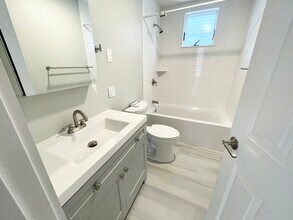159 Boston St, Unit 1 in Boston, MA - Building Photo - Building Photo