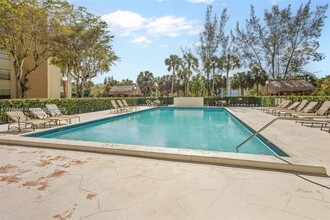 14250 SW 62nd St, Unit 301 in Miami, FL - Building Photo - Building Photo