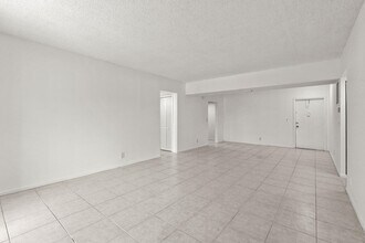 626 NW 13th St in Boca Raton, FL - Building Photo - Building Photo