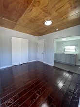 321 N 11th St in Fort Pierce, FL - Building Photo - Building Photo