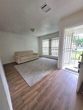 5530 Elm Spring Dr in Houston, TX - Building Photo - Building Photo