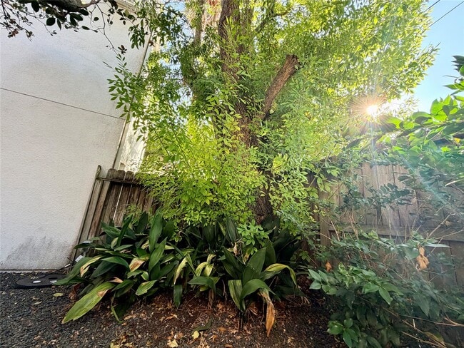 property at 4503 Medinah Pl