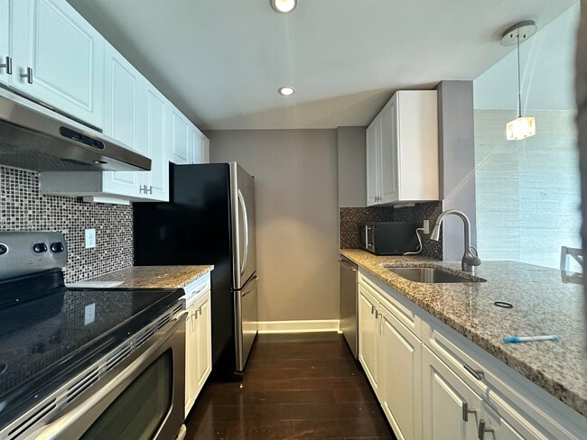 20 2nd St in Jersey City, NJ - Building Photo - Building Photo