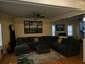 1039 Clay Ave, Unit 1st Floor Apartment in Scranton, PA - Building Photo - Building Photo