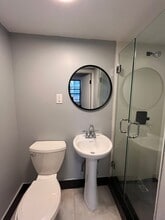 17 Belmont Ave, Unit 1 in Jersey City, NJ - Building Photo - Building Photo