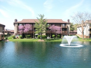 Arbor Lake Apartments in Wyoming, MI - Building Photo - Building Photo