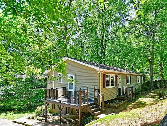 property at 32 Hillside Cir