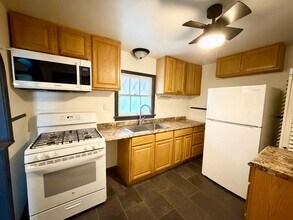 1319 Tabor St in Waco, TX - Building Photo - Building Photo