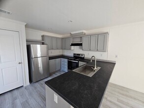 4900 SE 102nd Pl in Belleview, FL - Building Photo - Building Photo