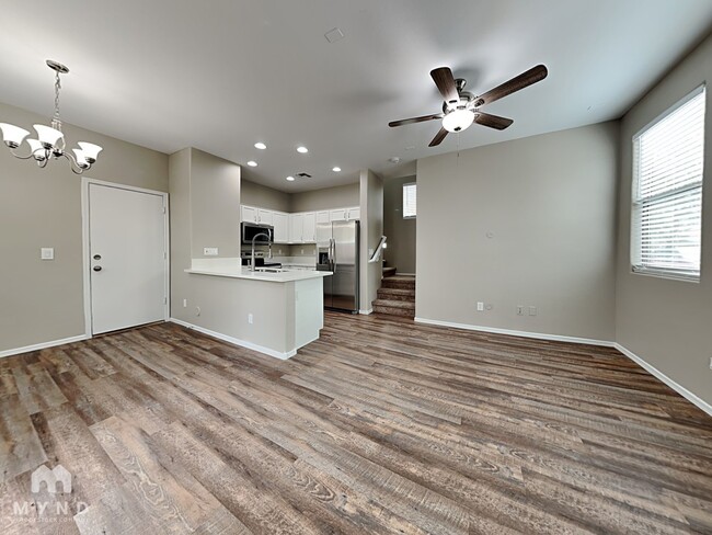 451 S Hawes Rd in Mesa, AZ - Building Photo - Building Photo