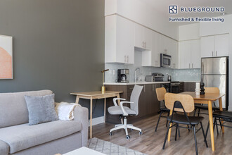 235 Olson Way in Sunnyvale, CA - Building Photo - Building Photo